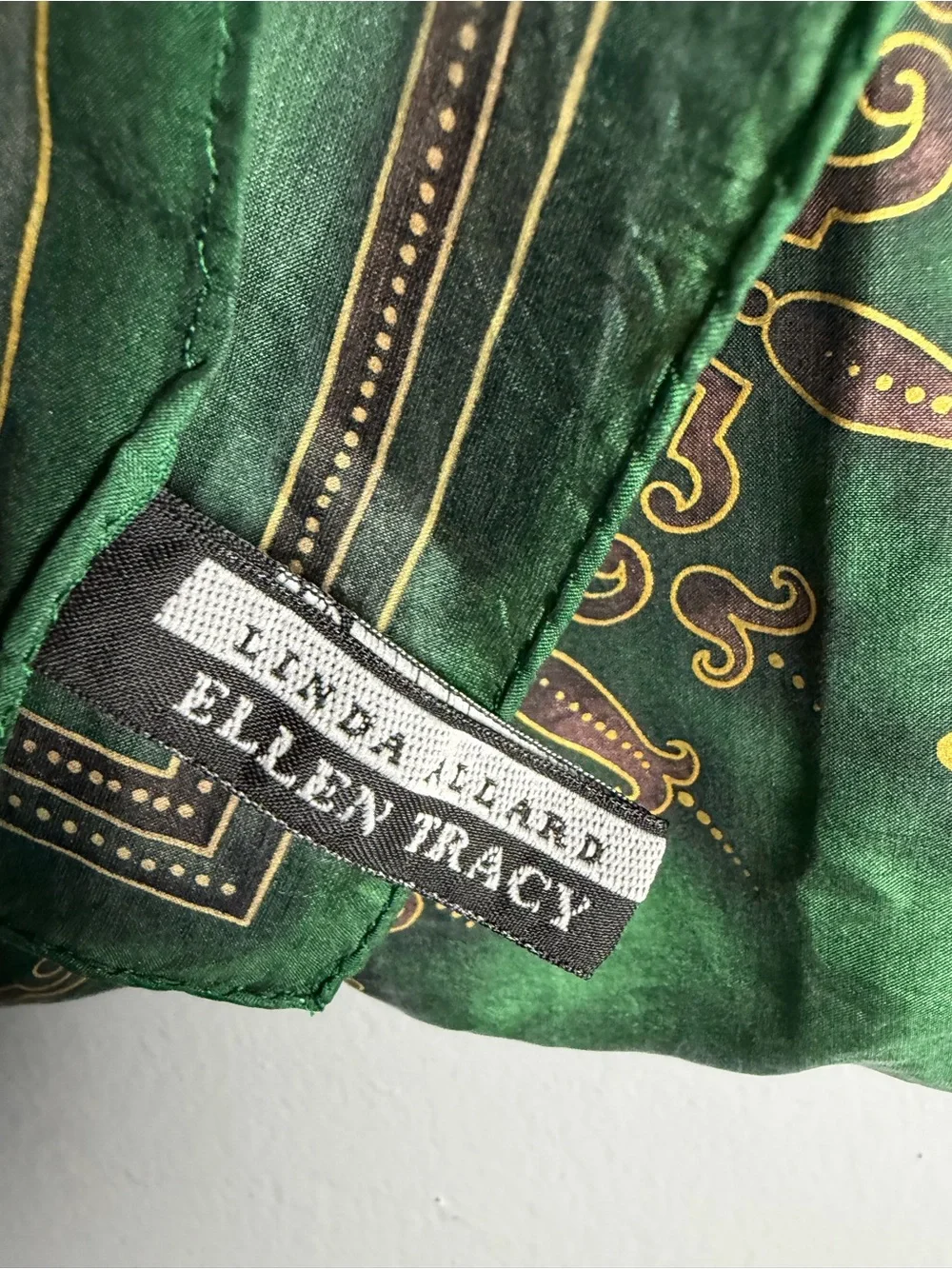 Linda Allard Ellen Tracy Green & Gold Printed Silk Scarf - Designer
